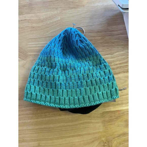 Seirus Beanie - Picture 1 of 2